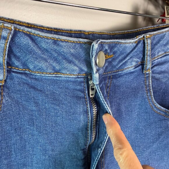 66. Denim on Denim Womens Buttons Shirt Sz LARGE- Bootcut Jean Sz 31 Chambray - Picture 4 of 16